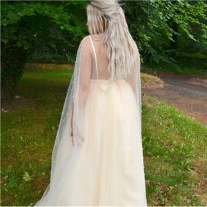 NWOT Wedding Cape Veil